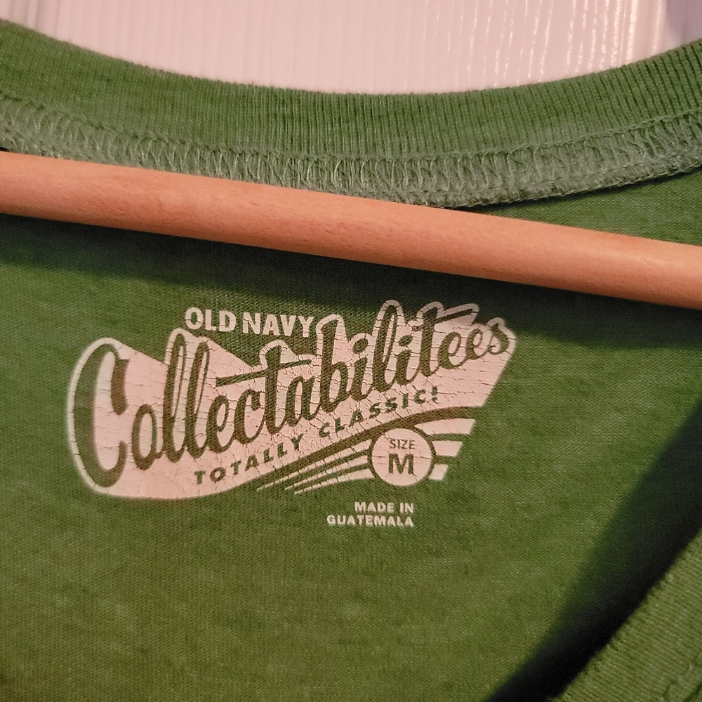 Old Navy Retro Collectibilitees Green Lucky Charms Fitted T Shirt Size M - Picture 3 of 3